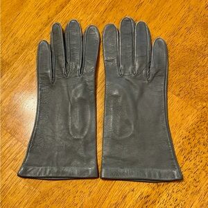 Vintage Ladies Dark Gray Leather Gloves
